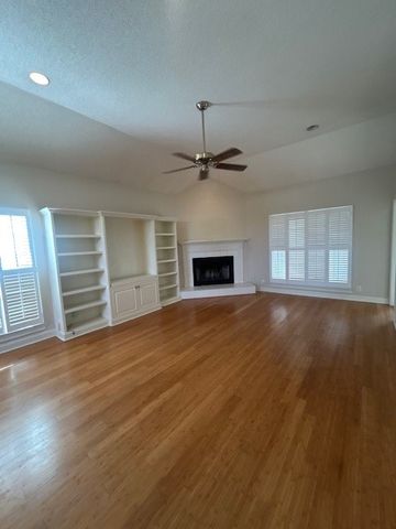 111 Hanging Moss Drive, St Simons Island, GA 31522