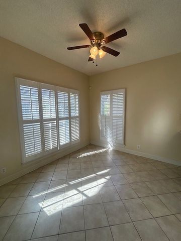 111 Hanging Moss Drive, St Simons Island, GA 31522