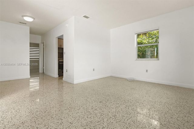 3211 NW 13th Ter 3211, Miami, FL 33125
