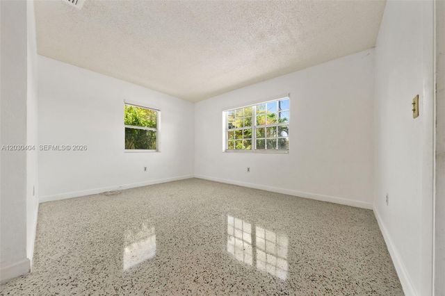 3211 NW 13th Ter 3211, Miami, FL 33125