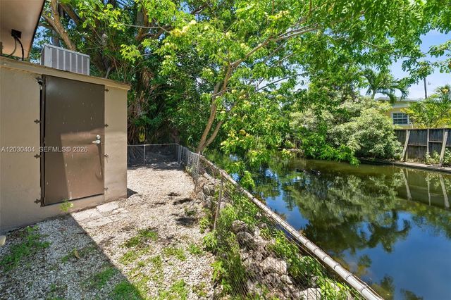3211 NW 13th Ter 3211, Miami, FL 33125