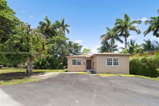 3211 NW 13th Ter 3211, Miami, FL 33125