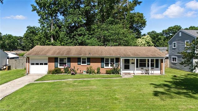 435 Dauphin LN, Virginia Beach, VA 23452