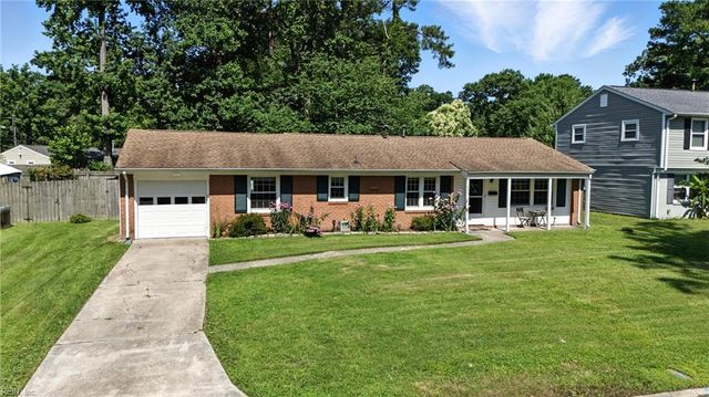 435 Dauphin LN, Virginia Beach, VA 23452