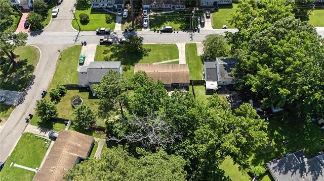 435 Dauphin LN, Virginia Beach, VA 23452