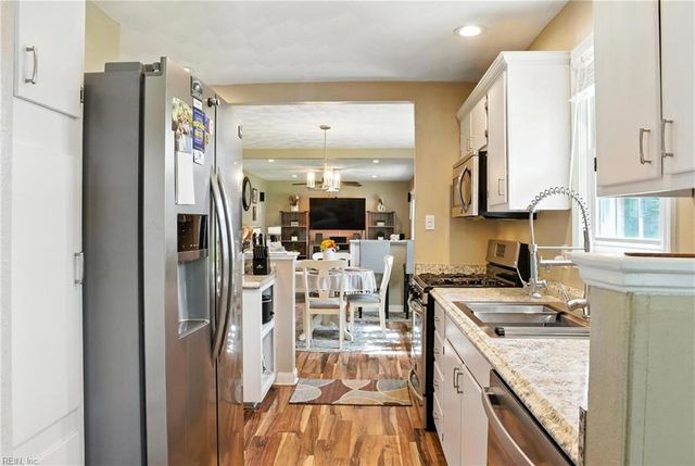 435 Dauphin LN, Virginia Beach, VA 23452