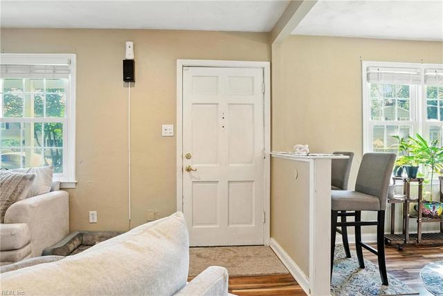 435 Dauphin LN, Virginia Beach, VA 23452