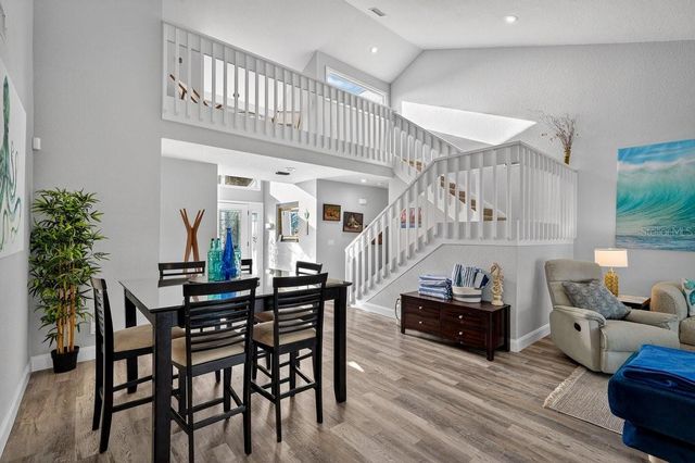 10 FLEMING COURT, Palm Coast, FL 32137