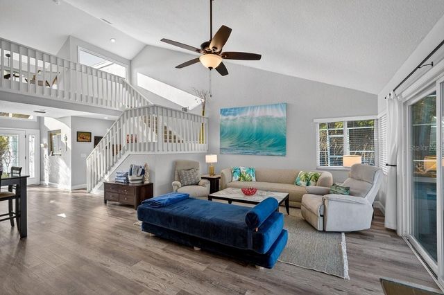 10 FLEMING COURT, Palm Coast, FL 32137