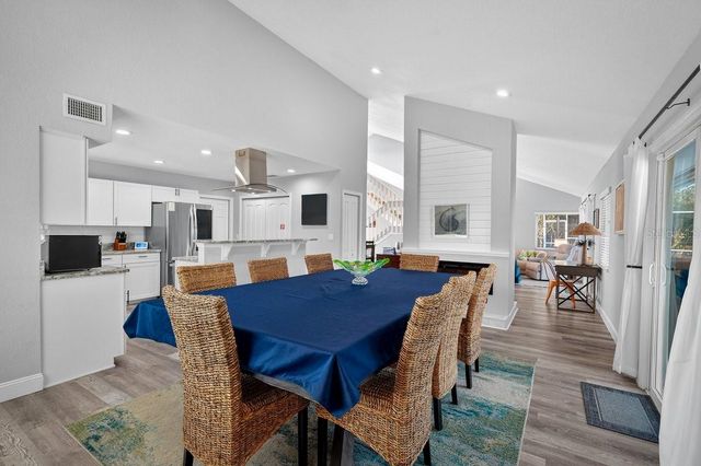 10 FLEMING COURT, Palm Coast, FL 32137