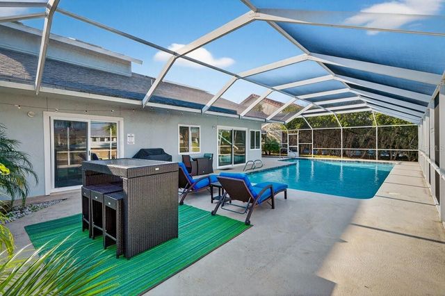 10 FLEMING COURT, Palm Coast, FL 32137