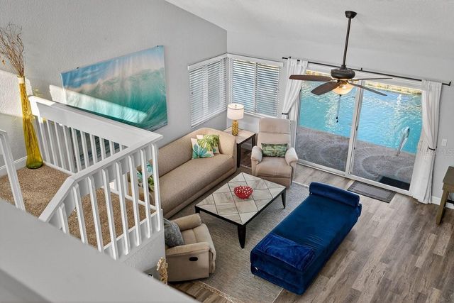 10 FLEMING COURT, Palm Coast, FL 32137