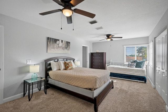 10 FLEMING COURT, Palm Coast, FL 32137