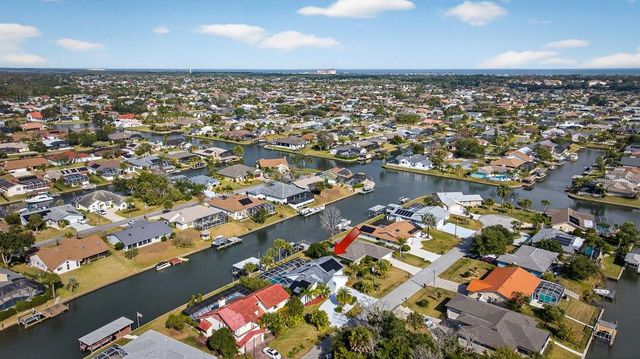 10 FLEMING COURT, Palm Coast, FL 32137