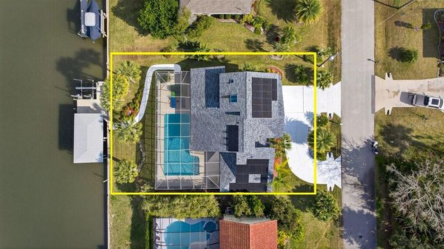 10 FLEMING COURT, Palm Coast, FL 32137