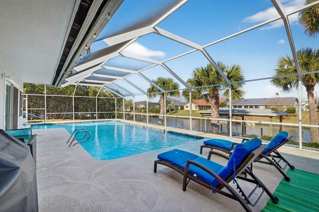 10 FLEMING COURT, Palm Coast, FL 32137