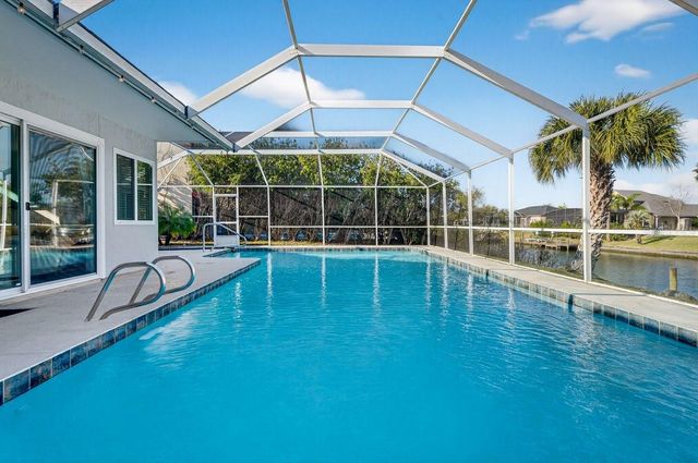 10 FLEMING COURT, Palm Coast, FL 32137