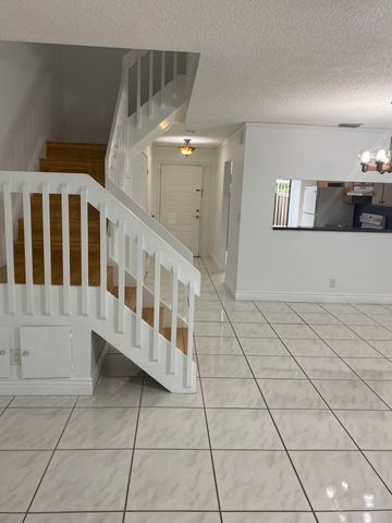 3961 Cocoplum Circle F, Coconut Creek, FL 33063