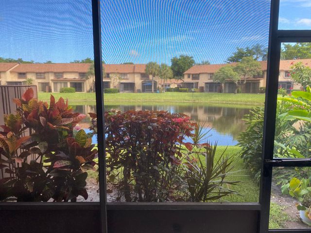 3961 Cocoplum Circle F, Coconut Creek, FL 33063