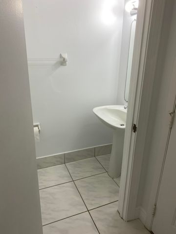 3961 Cocoplum Circle F, Coconut Creek, FL 33063