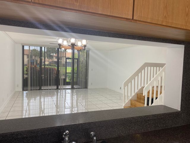 3961 Cocoplum Circle F, Coconut Creek, FL 33063