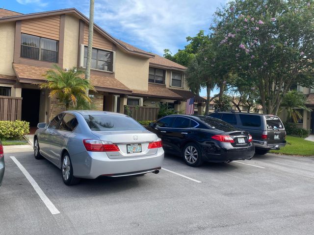 3961 Cocoplum Circle F, Coconut Creek, FL 33063