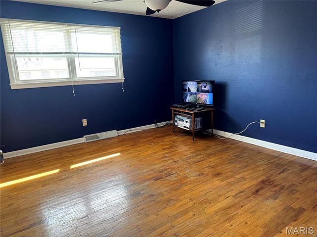 213 South Street, Wellsville, MO 63384