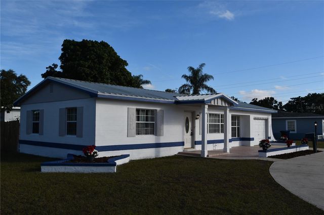 2255 LESLEE LAKE DRIVE N, St Petersburg, FL 33713