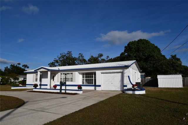 2255 LESLEE LAKE DRIVE N, St Petersburg, FL 33713