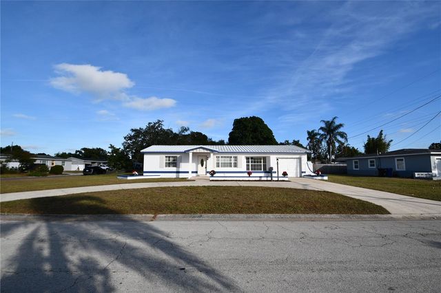 2255 LESLEE LAKE DRIVE N, St Petersburg, FL 33713