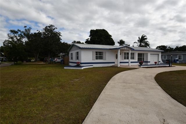 2255 LESLEE LAKE DRIVE N, St Petersburg, FL 33713