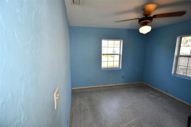 2255 LESLEE LAKE DRIVE N, St Petersburg, FL 33713