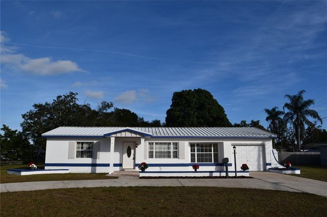 2255 LESLEE LAKE DRIVE N, St Petersburg, FL 33713