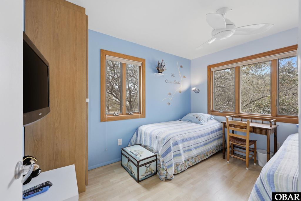 Image 23 of property listing at 125 Seabreeze Drive Lot 10, Duck, NC 27949