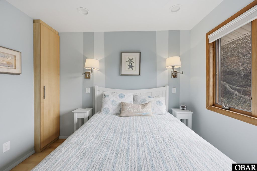 Image 33 of property listing at 125 Seabreeze Drive Lot 10, Duck, NC 27949