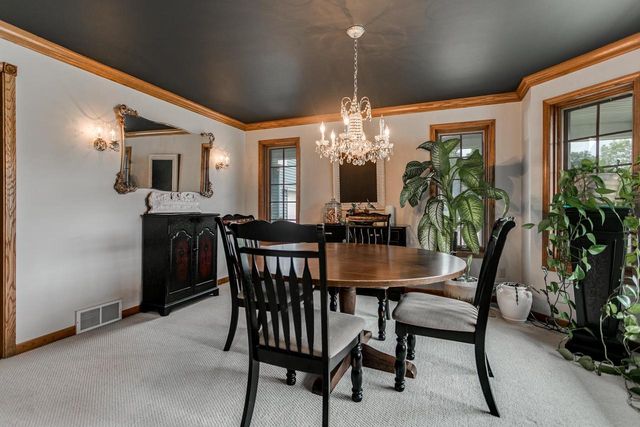 3040 WINDFIELD DRIVE, Neenah, WI 54956