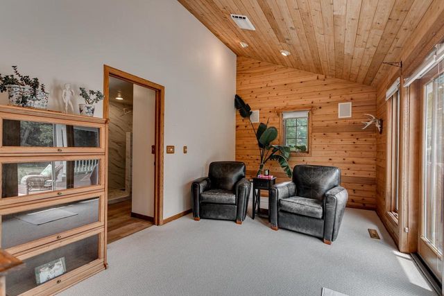 3040 WINDFIELD DRIVE, Neenah, WI 54956