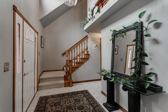 3040 WINDFIELD DRIVE, Neenah, WI 54956