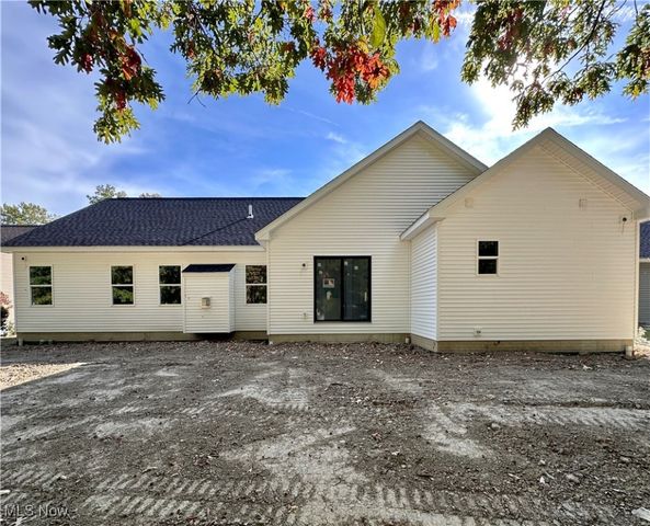 3644 Elizabeth Drive, Vermilion, OH 44089