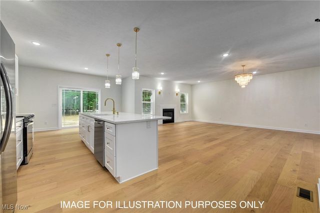 3644 Elizabeth Drive, Vermilion, OH 44089