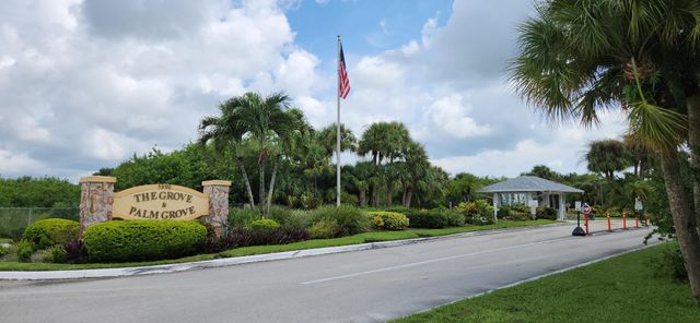 667 Ponytail Lane, Fort Pierce, FL 34982