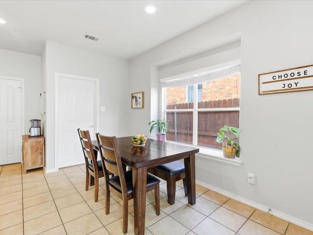 12721 Old MacGregor Lane, Fort Worth, TX 76244