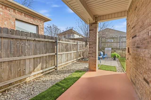 12721 Old MacGregor Lane, Fort Worth, TX 76244