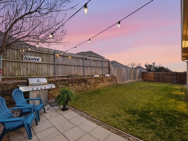 12721 Old MacGregor Lane, Fort Worth, TX 76244