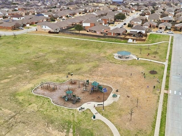 12721 Old MacGregor Lane, Fort Worth, TX 76244