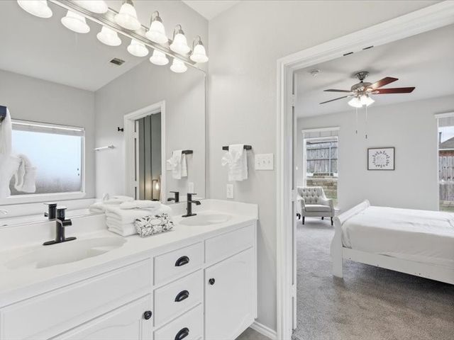 12721 Old MacGregor Lane, Fort Worth, TX 76244