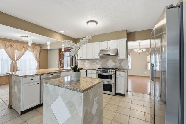 5660 Newington Drive, Hilliard, OH 43026