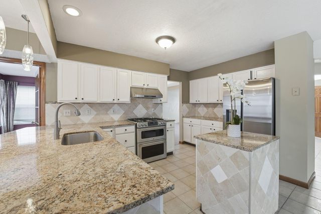 5660 Newington Drive, Hilliard, OH 43026