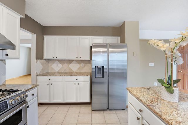 5660 Newington Drive, Hilliard, OH 43026