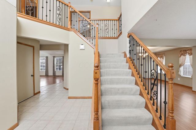 5660 Newington Drive, Hilliard, OH 43026